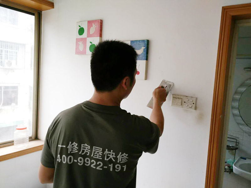 上海墻面裂縫怎么修補(bǔ)效果好，上海墻面裂縫修補(bǔ)的注意事項(xiàng)