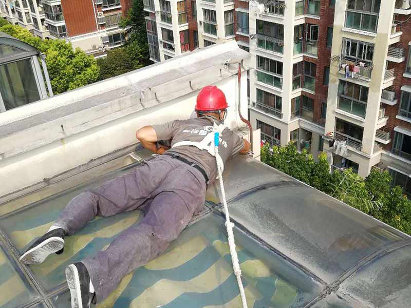 成都防水工人怎么找，靠譜的防水工人必須具備這幾個(gè)條件