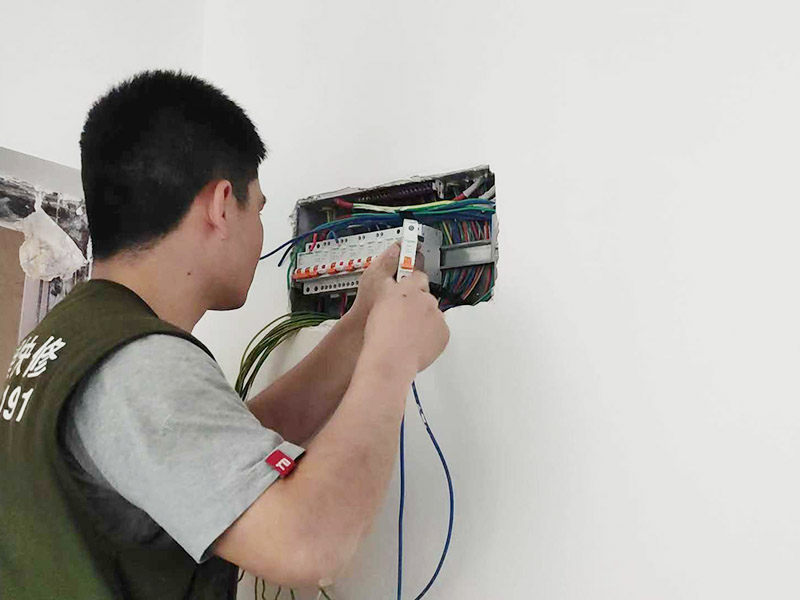 廣州花都區(qū)附近哪里有水電裝修工人，他們是如何收費(fèi)的